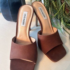 Steve Madden Signal Heeled Sandal Brown Size 7.5 (Runs 1/2 Size Small)